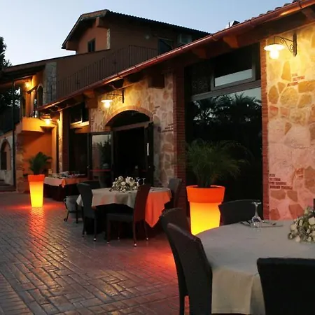 Borgo Dei Vigneti Landhuis Villaggio La Loggia