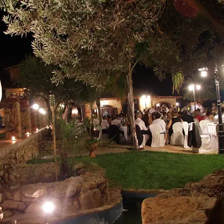 Borgo Dei Vigneti Landhuis Villaggio La Loggia
