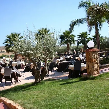 Borgo Dei Vigneti Villaggio La Loggia